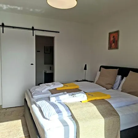 Oasis With Heated Pool, Jacuzzi, And Comfort Willa